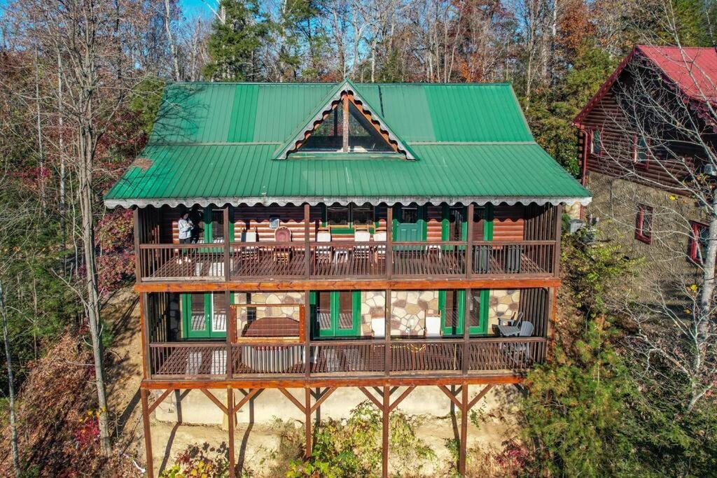 Spacious Smokies Cabin - Hot Tub With Mountain Views Gatlinburg Buitenkant foto